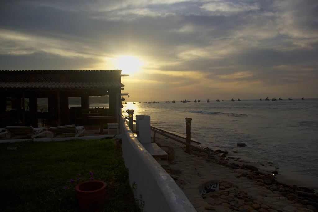 Punta Ballenas Mancora Lodge Exterior photo